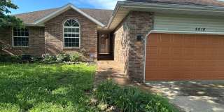 Beautiful home in Battlefield available now! Gallery 1