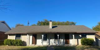 2 BEDROOM DUPLEX, LAWN CARE AND WATER INCLUDED Gallery 1