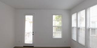 Exceptional 3 bed, 3.5 bath home in Irvine. Gallery 11