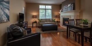 Brownstone on Old Sauk Gallery 3