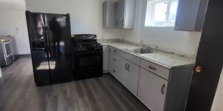 Newly renovated 2 bedroom House Gallery 1