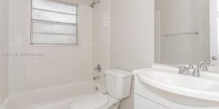 18931 NW 33rd Pl Gallery 14