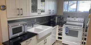 2566 S GARDEN Drive S Gallery 1