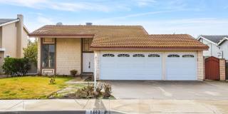 5 Bedrooms. 3-Car Garage. Huntington Beach Charm! Gallery 1