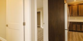 Your Bend Retreat: Spacious End Unit Townhouse with Pilot Butte Views Gallery 16