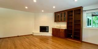 4 Bedroom Home + Den in Saratoga! 4 Bedroom Home + Den in Saratoga! Gallery 7