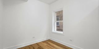 3934 N Sawyer Avenue Gallery 10