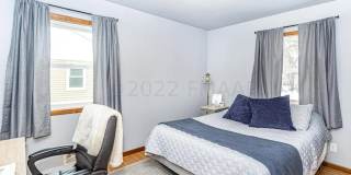 Super Cute 3 bed 2 bath house in South Moorhead Gallery 13