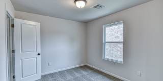 Brand New Construction in Varenna Landing! Gallery 19