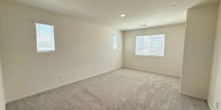 Modern Townhome Near Lone Mountain | Gated & Pool Gallery 25