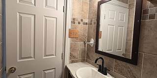 1313 Elia Street Gallery 17