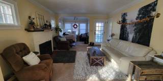 AVAILABLE JUNE 1st 2026 - 3 Bed 2 Bath Spacious Home near Campus Gallery 4