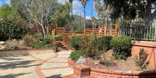 Stunning 3b/2b home with views of the golf course Gallery 18