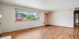 Charming 3 bed, 1.5 bath rental home in Milwaukie! Charming 3 bed, 1.5 bath rental home in Milwaukie! Gallery 9