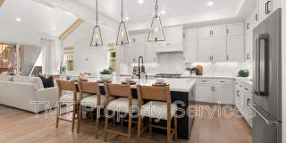 9001 Ventura Street Gallery 36