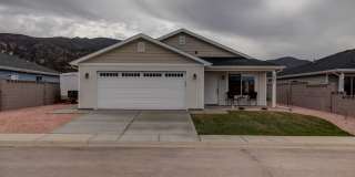 Spacious Family Home in Parowan Gallery 1