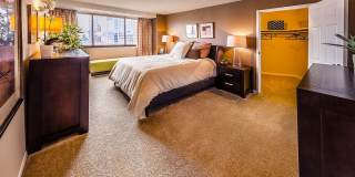 One Lytle Place Apartments Gallery 5