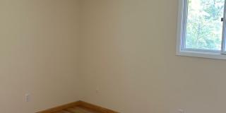 3 Bedrooms One Floor Ranch House with 2 car attached garage in Lyndhurst Gallery 25