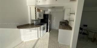 17500 N Bay Rd Gallery 21