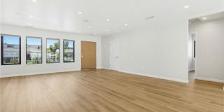 12509 Emelita Gallery 8