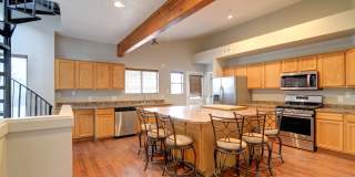 6 bed 5 bath home near ASU Gallery 4
