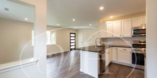 Country Living in Gorgeous 2 Bedroom Home Near Town Gallery 8