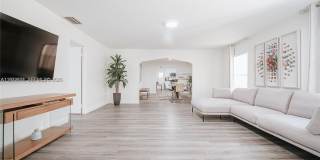 11080 Peachtree Dr Gallery 1