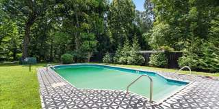 Fully Furnished & Completely Remodeled Luxury Home Fully Furnished & Completely Remodeled Luxury Home Gallery 12