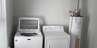 2313 East 40th Street Gallery 8