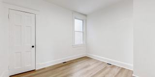 2320 W LEXINGTON Street Gallery 17