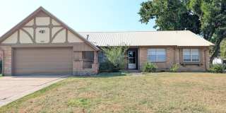 Spacious 3 bedroom home Gallery 1