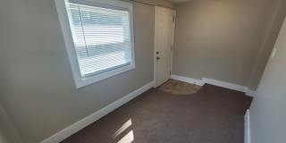 2 Bedroom, 2 Bathroom Home with large garage! Gallery 19