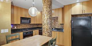 Modern Industrial Condo in the Heart of Downtown San Diego – Walk to Petco Park & Waterfront Gallery 4
