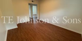 Modern 2 Bedroom Apartment with Water Included on Forsyth St Gallery 18