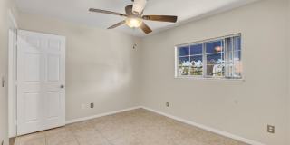 Upgraded 2 bedroom 2 bath upstairs condo Gallery 30