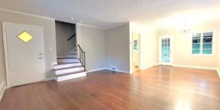 1321 Stillwood Drive NE Unit B Gallery 1