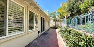 Gated 4 Bedroom 3 1/2 Bath Two Story Home Gallery 40