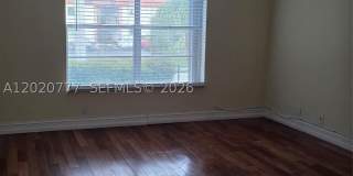 3912 SW 67th Ter Gallery 10