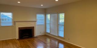 Pristine Original Westchester Home in North Kentwood Gallery 6