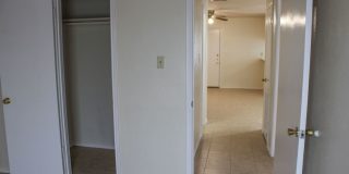 2-Bedroom Duplex in Edison 2-Bedroom Duplex in Edison Gallery 15