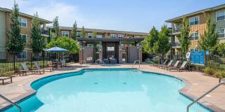 The Artisan Gallery 16