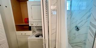 FULLY FURNISHED 2/2 OLD NE BUNGALOW - lease term through March 2027 Gallery 31
