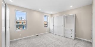 743-00 S 52ND Street Gallery 20