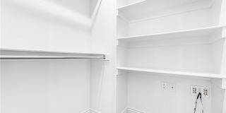 1100 Quailridge Way Gallery 21