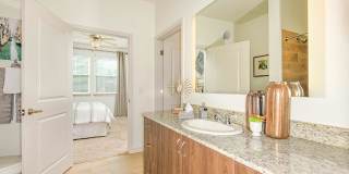 Venetian Isle Gallery 38