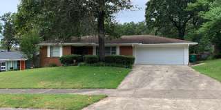 4511 Greenway Dr., North Little Rock AR 72116 - Cute and cozy Lakewood 3br w/fenced yard Gallery 1