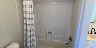 Charming 2-bedroom, 1.5-bathroom Gallery 11