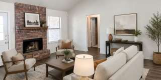 Inviting 3 Bedroom 2.25 Bath home in Hymesa Estates! Gallery 3