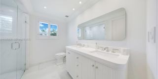 55 La Gorce Cir Gallery 19