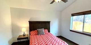 Beautiful 3 bedroom 2 1/2 bath townhouse in 4 Corners! Fenced backyard! Beautiful 3 bedroom 2 1/2 bath townhouse in 4 Corners! Fenced backyard! Gallery 13